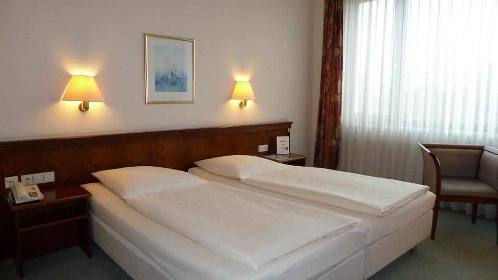 Comfort Hotel Weissensee Berlin Bagian luar foto